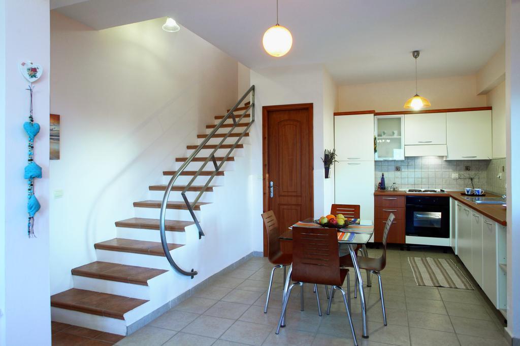 Orizzonte Apartments Lefkada Apolpaina エクステリア 写真