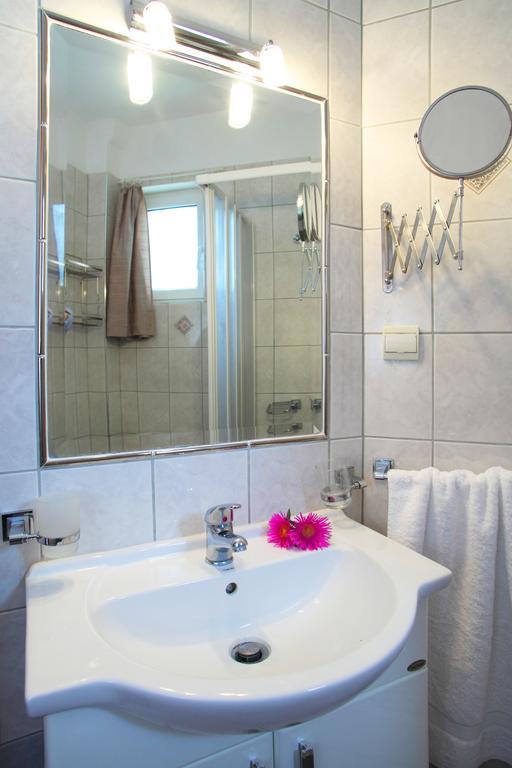 Orizzonte Apartments Lefkada Apolpaina エクステリア 写真